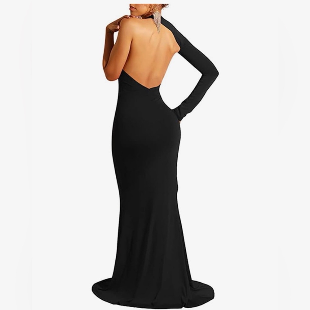Elegant Black One-Shoulder Dress - Picture 2 of 3